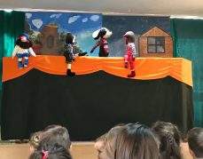 Teatrzyk kukiełkowy ,,Muzykanci z Bremy”
