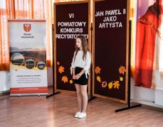 VI Powiatowy Konkurs Recytatorski pod hasłem: „Jan Paweł II jako artysta”.
